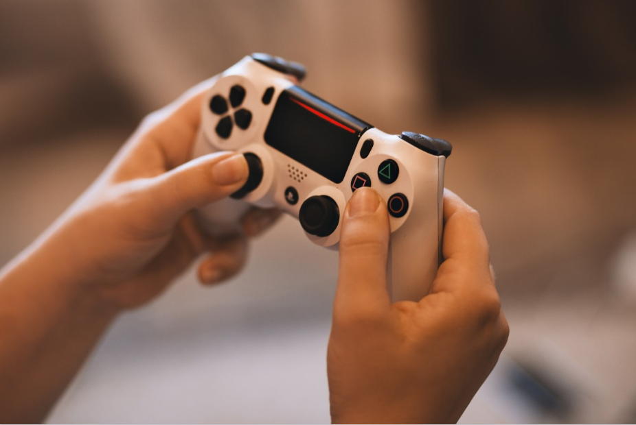16 Best Websites That Pay You to Play Games