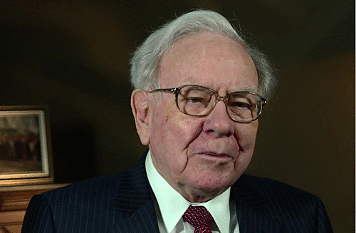 Should You Invest Your Money in Gold? According to Warren Buffett…