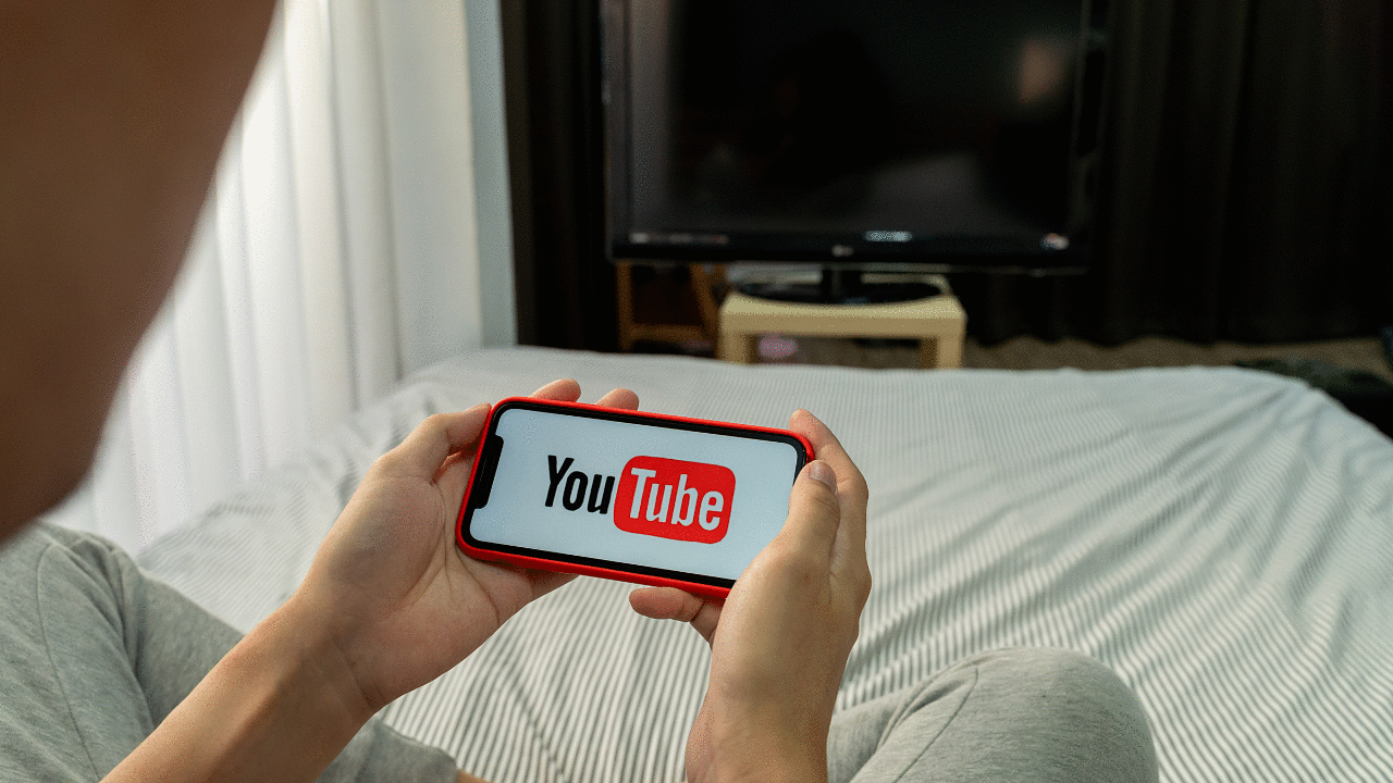 7 Ways to Make Money Watching YouTube Videos Online at $25-$50/Hour?!