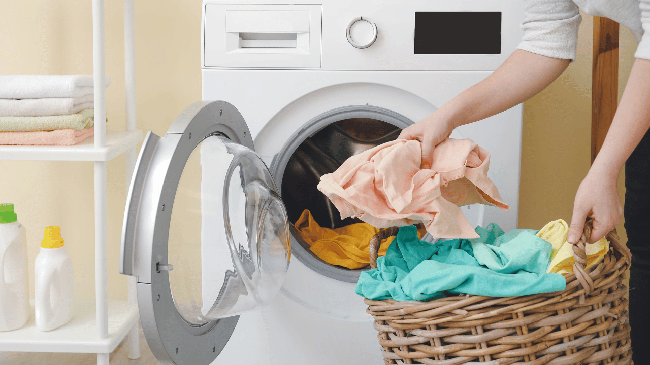 Make up to $5800/Month at Home Doing Laundry with Poplin